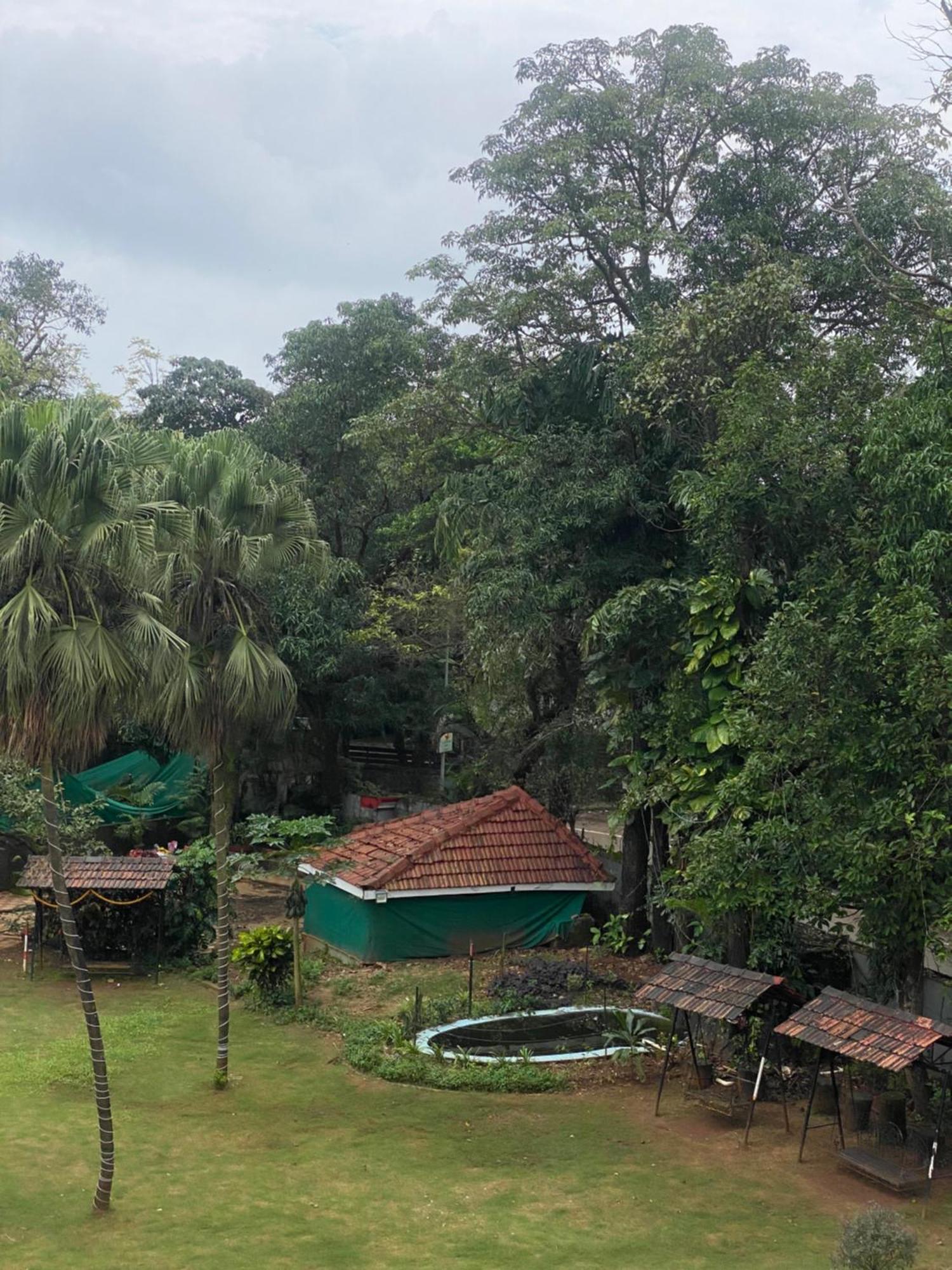 Jewel Resort Lonavala Buitenkant foto