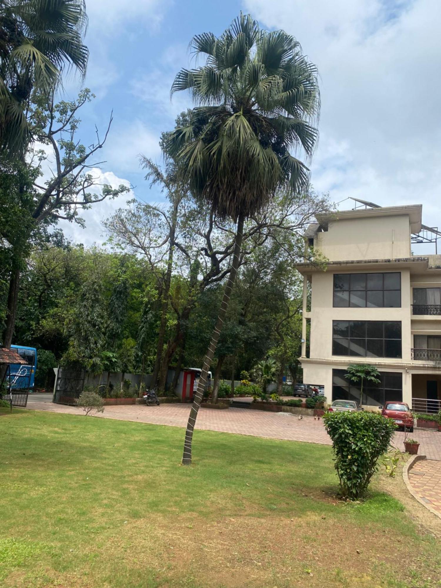 Jewel Resort Lonavala Buitenkant foto