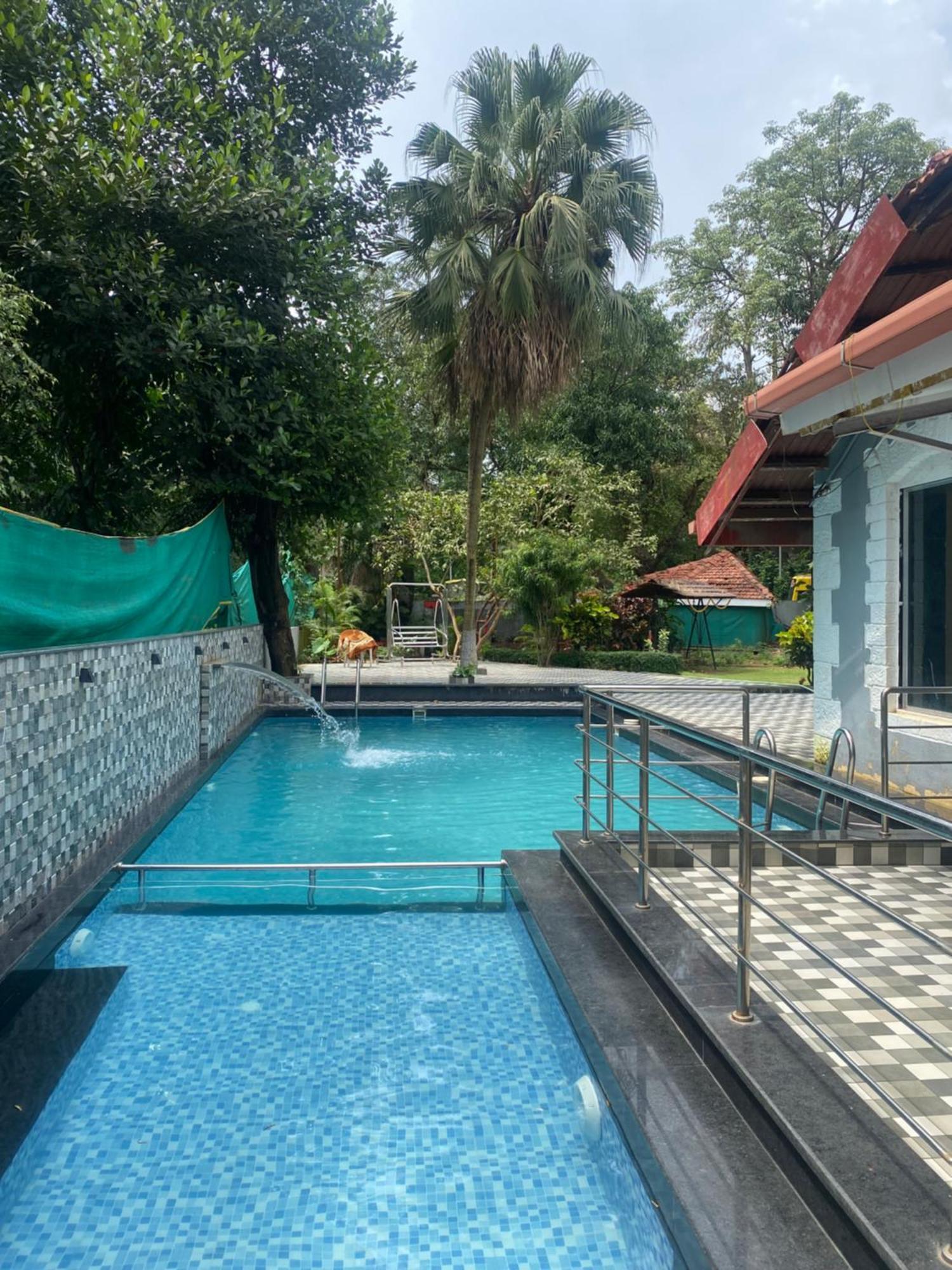 Jewel Resort Lonavala Buitenkant foto