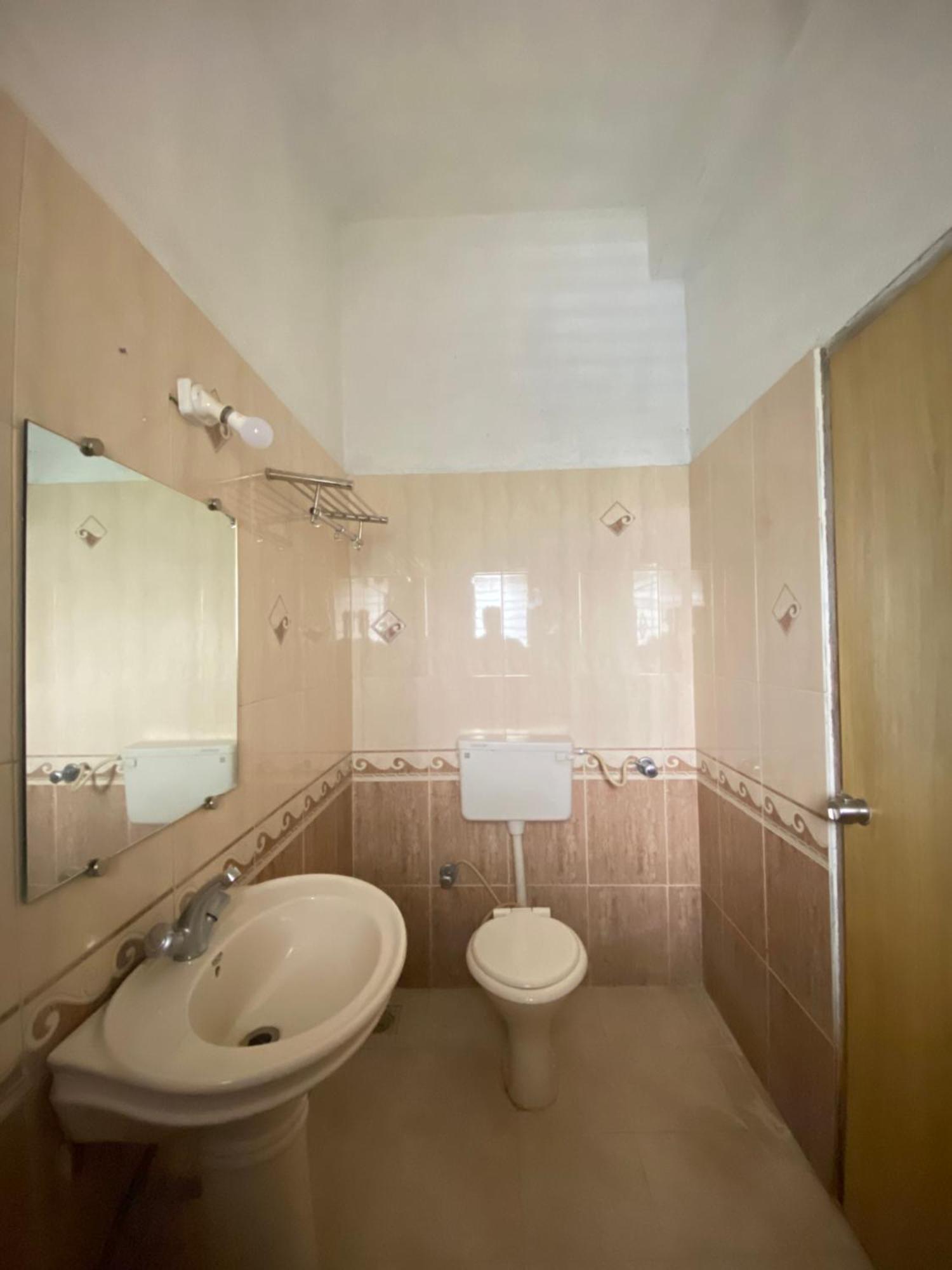 Jewel Resort Lonavala Buitenkant foto